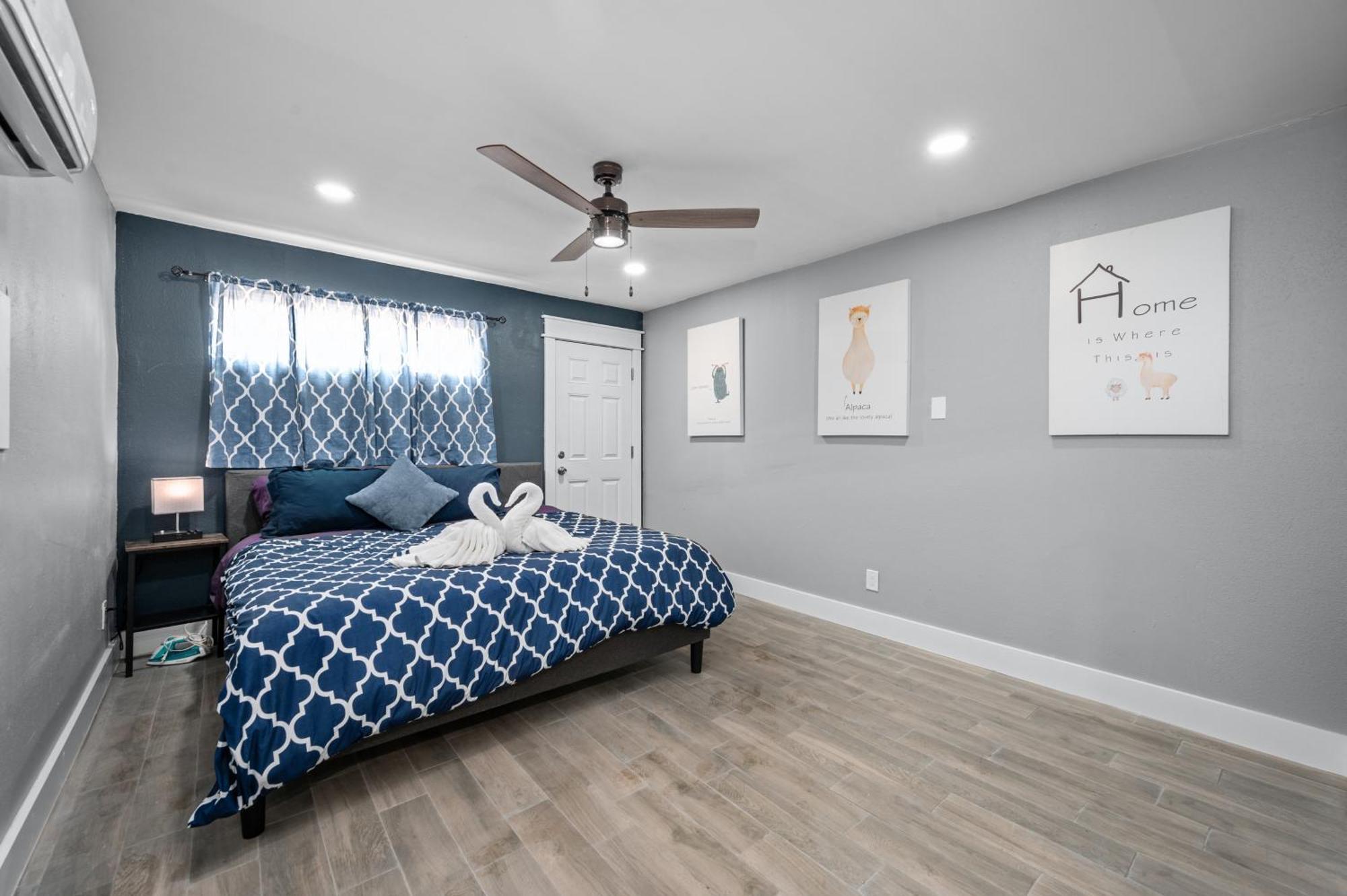 Comfortable 2Br Uptown Escape With Free Park ヒューストン エクステリア 写真